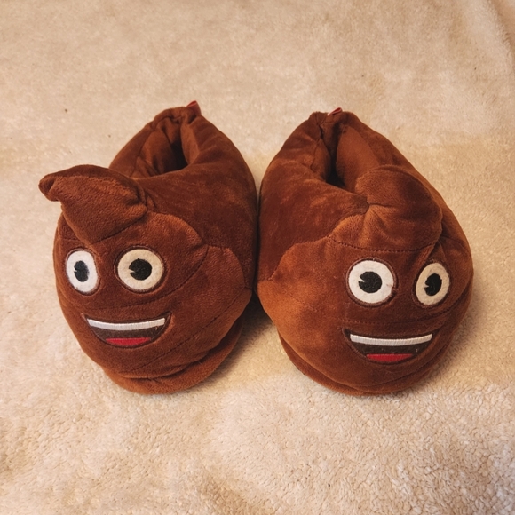 Brown Poo Emoji Slippers - Picture 1 of 4